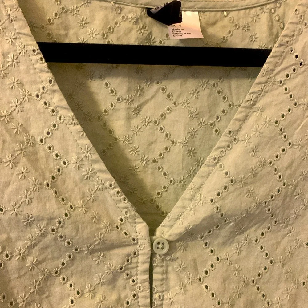 DIVIDED Top - Picture 4 of 5